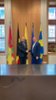 Velvyslanec ČR  Bruselu Jakub Skalník (vlevo) starosta Poperinge Christof Dejaegher (vpravo)