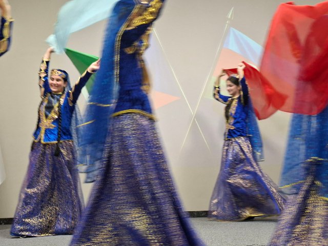 Children dancing Azerbaijani dance