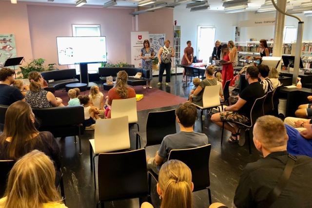 Eröffnung der tschechischen Kinderbuchecke in der Kornhausbibliothek in Bern 