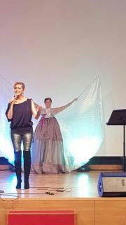 Concert of Czech pop star Helena Vondřáčková in Seoul sponsored by Four Seasons Hotel