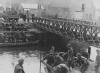 Českoslovenští vojáci staví most u Dunkerku po invazi do Francie