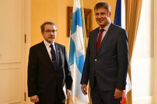 Ministr Petříček přijal nového velvyslance Finska