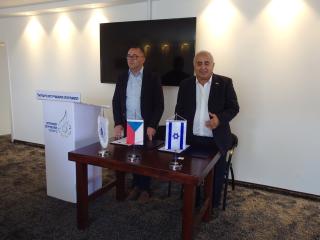 Zástupci ATOK a IFTIA