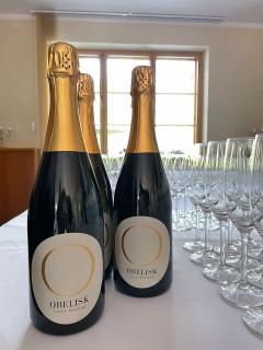 Six different wine samples were offered to the guests