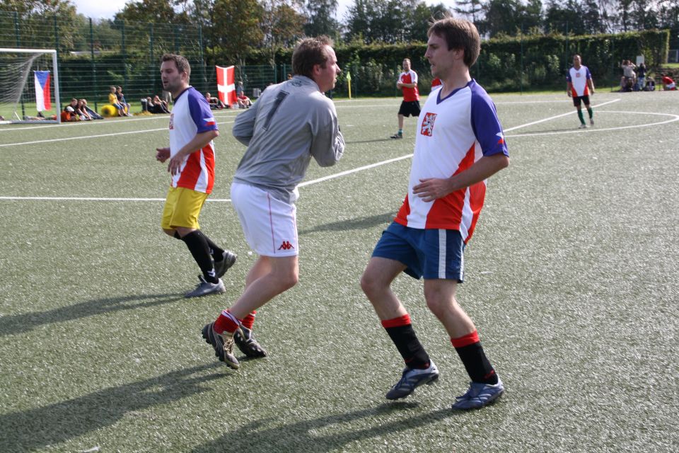 FOTBAL 04