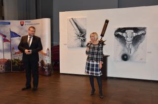 Wife of the Czech Ambassador Sabrina Sečková and the Slovak Ambassador L'ubomír Rehák launch together the student´s gathering Czech and Slovak students in the UK at the start of the gala evening at the Slovak Embassy Reception of the Czech Republic and Slovakia for the opening of the academic year in the UK Reception of the Czech Republic and Slovakia for the opening of the academic year in the UK Theatre play "Migrant Rhapsody" performed by the Slovak volunteer community theatre in London Theatre play "Migrant Rhapsody" performed by the Slovak volunteer community theatre in London