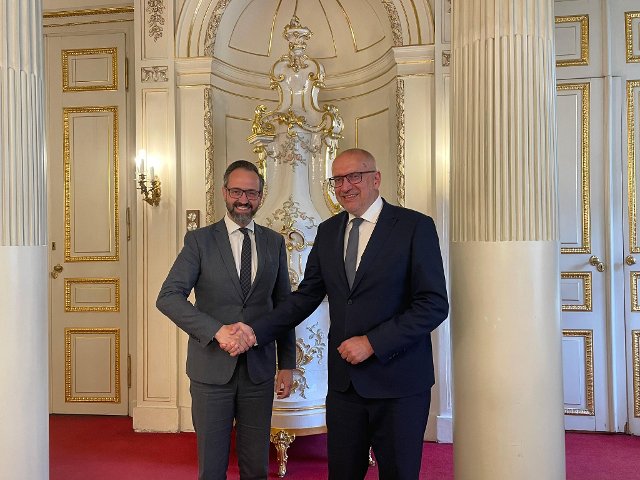 Jednání saského ministra pro vědu S. Gemkowa s ministrem školství ČR M. Bekem