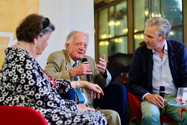 Festvorführung & Podiumsdiskussion - Blaues Blut