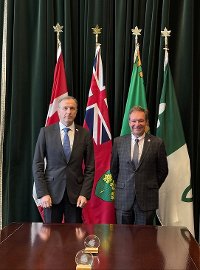 Setkání generálního konzula s předsedou Parlamentu provincie Ontario