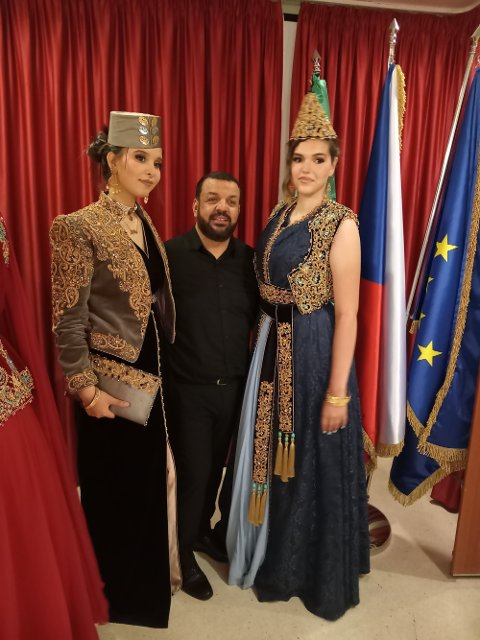 Défilé de robes traditionnelles algériennes 3.6.2025