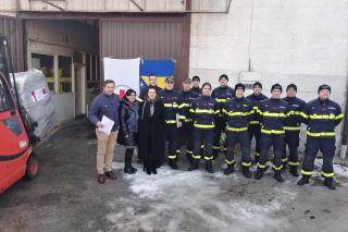 Tým českých hasičů, zástupci velvyslanectví a Červeného kříže BaH 