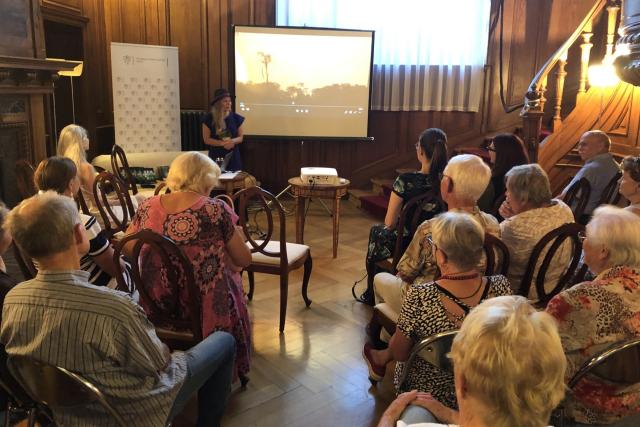 Beseda s českou spisovatelkou Markétou Pilátovou na ZÚ