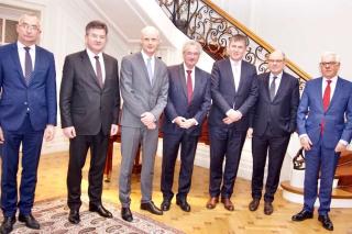 Joint Statement of the Ministers of Benelux and V4