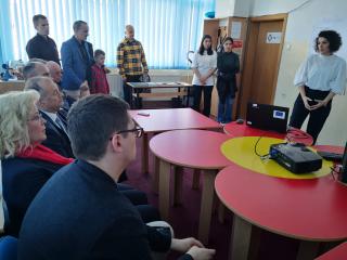 Head of the Czech Embassy visited Selman Riza School in Fushë Kosova