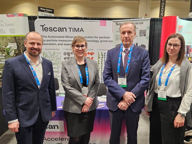 Firma Tescan dodává řeěení automatické mineralogie do kanadských laboratoří a úspěšně vystavuje na veletrhu PDAC