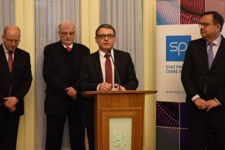 Ministr Lubomír Zaorálek na setkání účastníků podnikatelských misí 2017