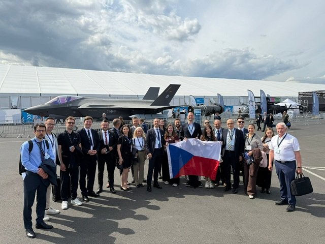 Česká delegace na veletrhu ILA