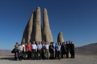 Delegación con Mano del Desierto en Atacama 