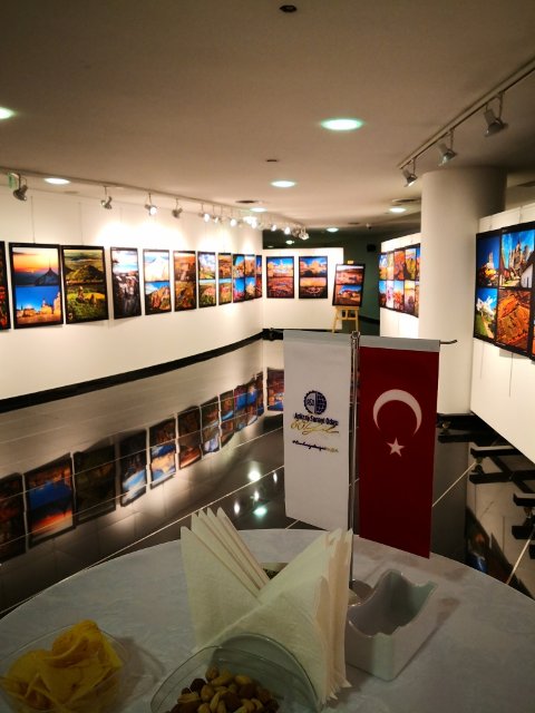Výstava "Klenoty Česka" otevřena v sídle Ankarské obchodní komory
