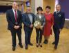 Rodina Šimáně převzala ocenění za odboj z rukou ministryně obrany 