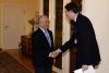 Náměstek Petr Drulák a generální ředitel MAAE Yukiya Amano