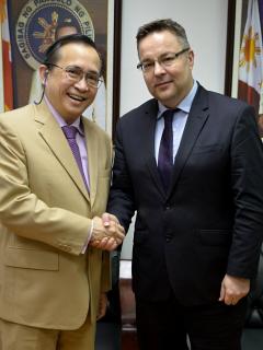 CZECH DEPUTY MINISTER MARTIN TLAPA MEETING EVAN GARCIA UNDERSECRETARY OF FOREIGN AFFAIRS OF THE PHIILIPPINES FOR POLICY 