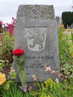 Hrob na hřbitově Kiltearn Parish Churchyard navštíven 13. srpna 2020