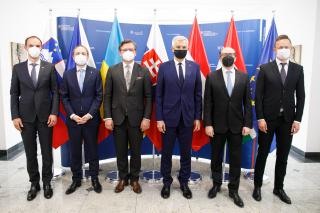 Ministr Kulhánek jednal v Bratislavě se svými protějšky ze skupiny C5