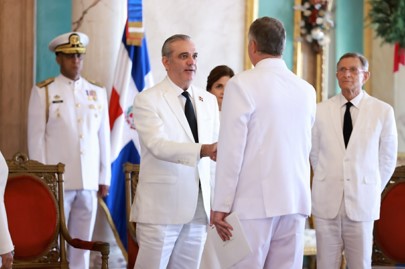 Prezident Abinader s velvyslancem Kubánkem