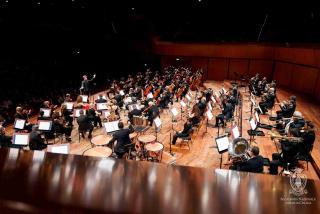 Koncerty orchestru Accademia Nazionale di Santa Cecilia v Římě pod vedením českého dirigenta Jakuba Hrůši 