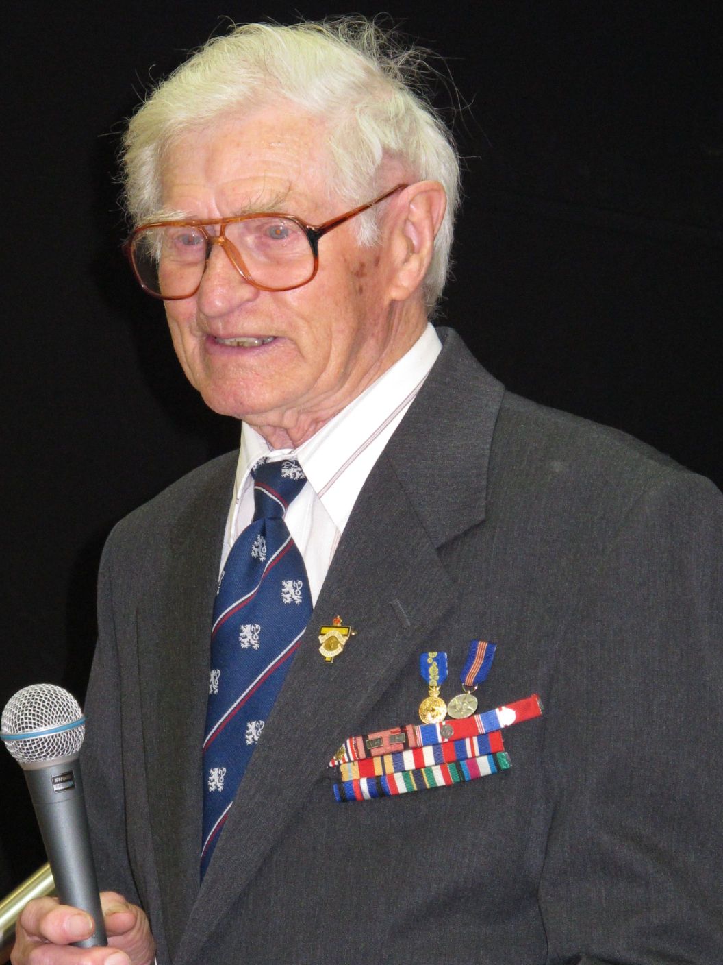 A.Mikula
