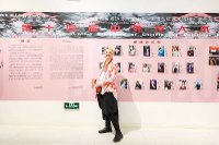 lucie_losova_at_the_exhibiton_opening