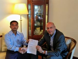 Podpis dohody o projektu s New Eden Charity Foundation