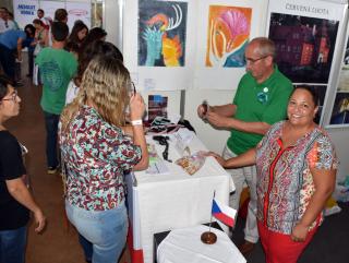 Embaixador e esposa do Adido Civil 