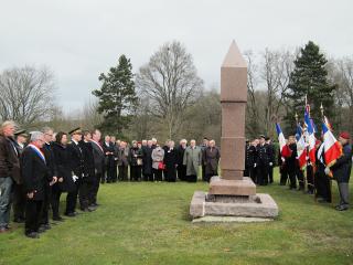  Cimetière Militaire Français   de Chestres . 