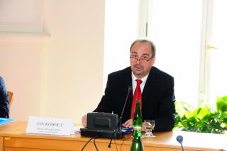 Ministr Kohout na konferenci NATO