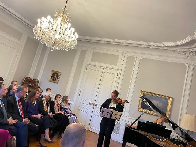 Koncert "Z českých luhů a hájů" (na snímku houslista Jiří Němeček)