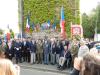Photo des participants de la cérémonie à l’occasion du dévoilement de la nouvelle plaque commémorative à Wormhout.