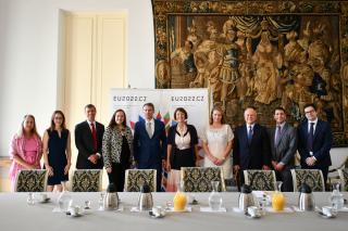 Juniorní náměstkyně ministra zahraničních věcí USA pro západní Evropu a EU Molly Montgomery navštívila dne 20. července 2022 Prahu