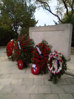 ​ Wreath-laying ceremony at the British War Memorial in Baku, 11 November 2018