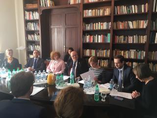 incontro di lavoro - libreria;          