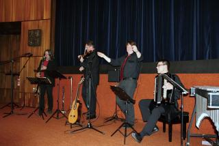 Karsten Troyke & Trio Scho