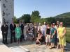 Společná fotografie u památníku Sametové revoluce 11. 6. 2019