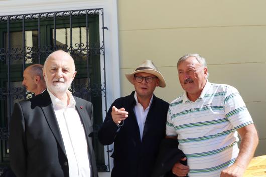 na_celou_sirku