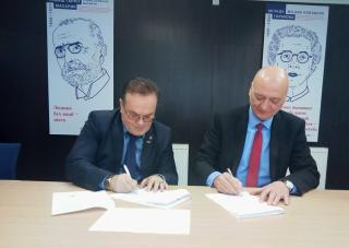 Velvyslanec Radek Matula a rektor Východoevropské národní univerzity Lesji Ukrajinky Ihor Kocan