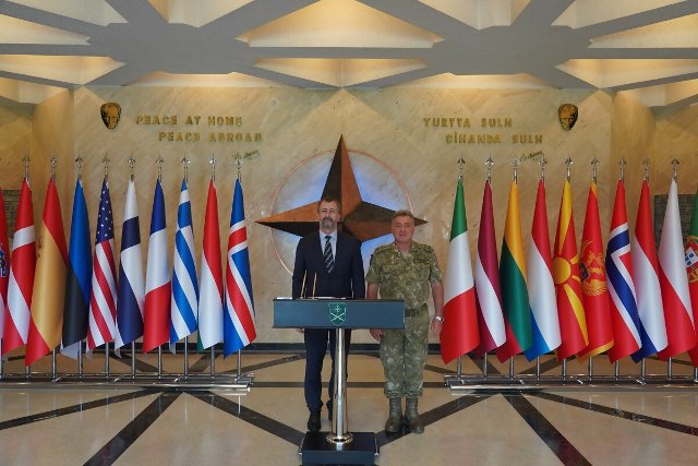 NATO Command ın Izmir
