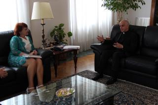 Vicepresidente del Senato della Rep. Ceca, l'Onorevole Senatrice Miluše Horská, durante l'incontro con l'arcivescovo Salvatore Fisichella      incontro con Sua Santità Papa Francesco        
