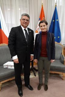Velvyslanec Tomáš Kuchta s premiérkou Anou Brnabić