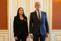 Nová maltská velvyslankyně Claudette Abela Baldacchino předala pověřovací listiny prezidentu Petru Pavlovi