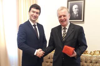 Náměstek Kaucký na politických konzultacích v Albánii